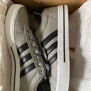 Brand New Adidas Mens size 11